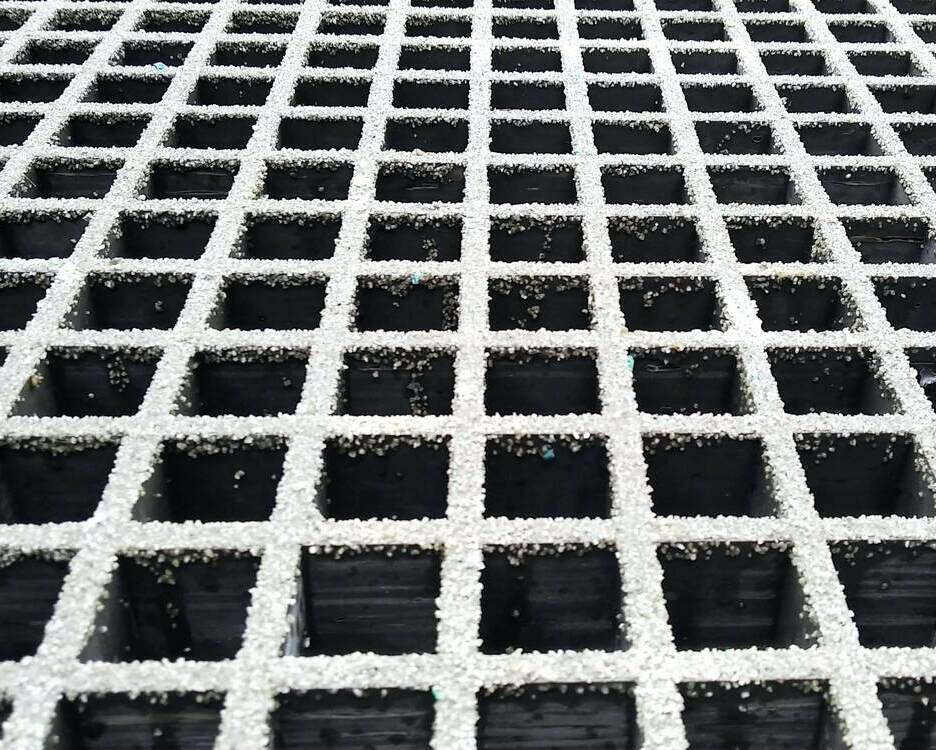 Настил стеклопластиковый FRP 2000*1000*38 RAL 7015